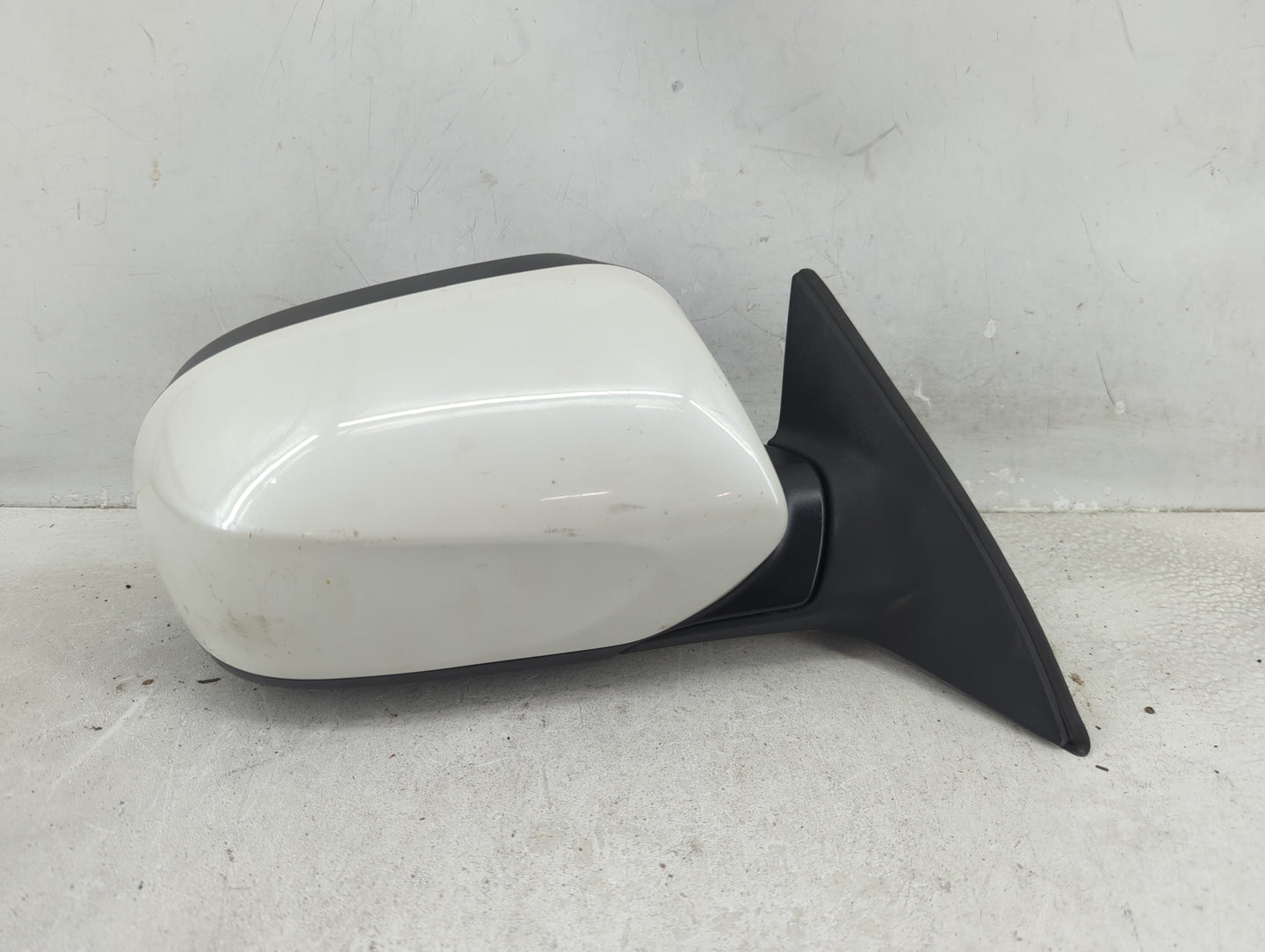 2011-2014 Subaru Legacy Passenger Right Side View Power Door Mirror 1429697 - Oemusedautoparts1.com
