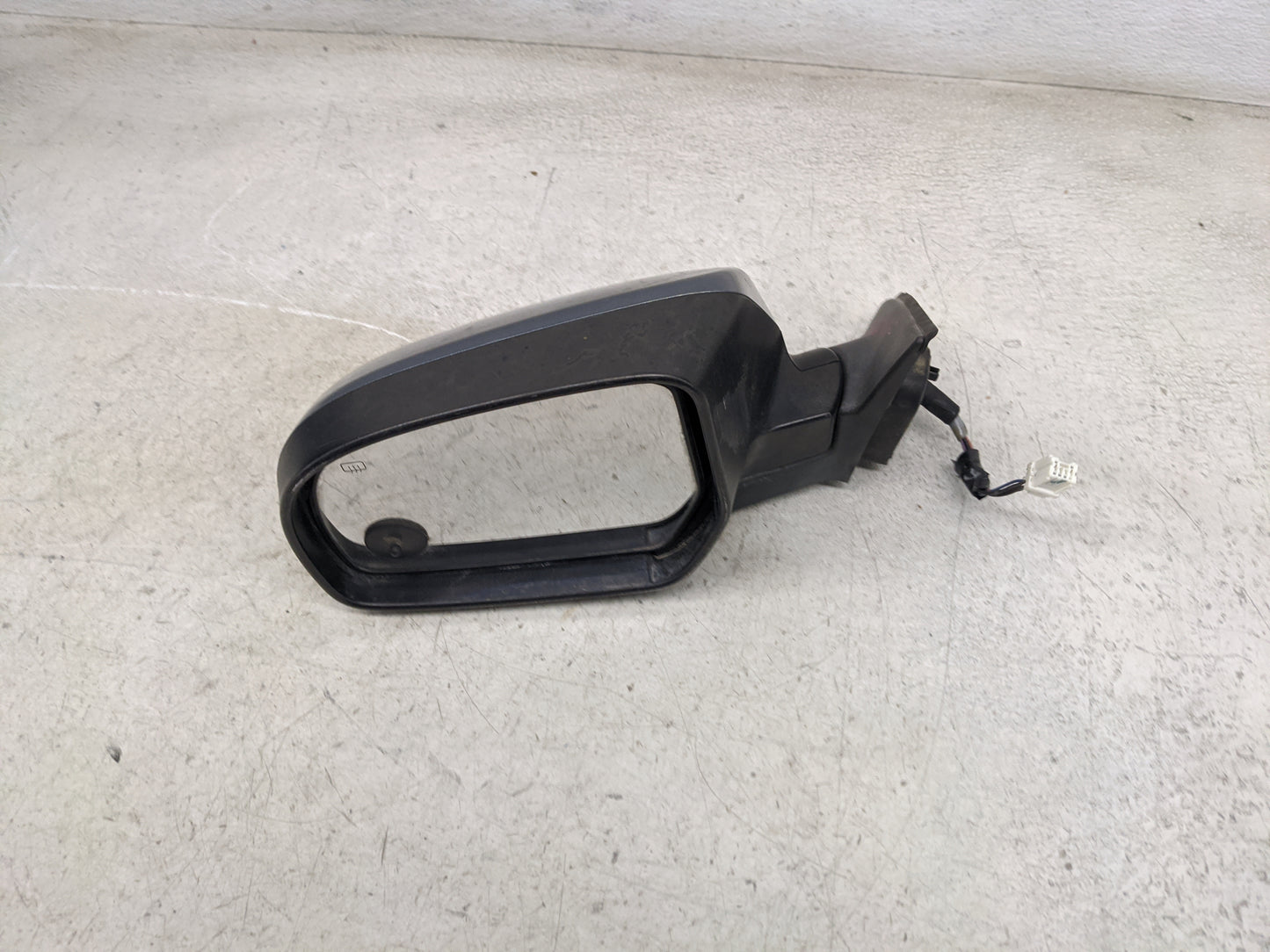 2012 Subaru Legacy Driver Side View Mirror - Left Door Mirror OEM Used - Oemusedautoparts1.com