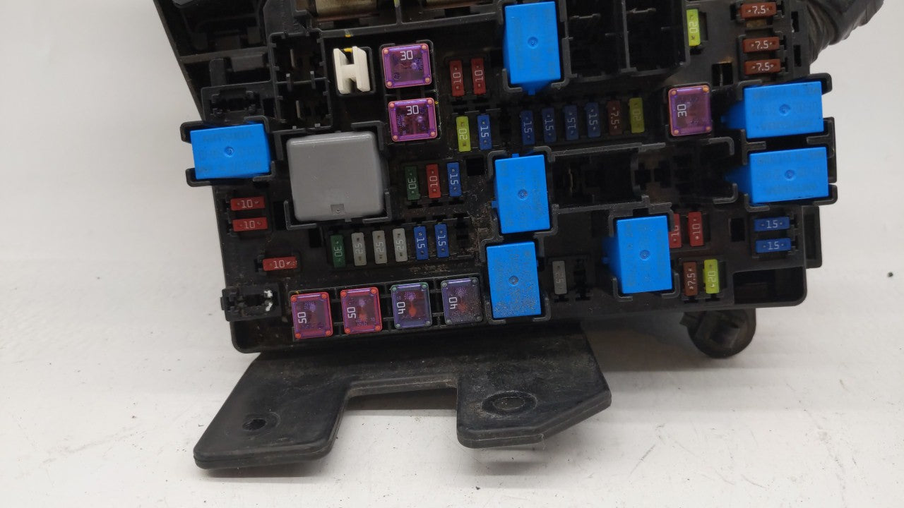 2010-2014 Subaru Legacy Fusebox Fuse Box Panel Relay Module P/N:MB102801B MB503202B, MB503200B Fits Fits 2010 2011 2012 2013