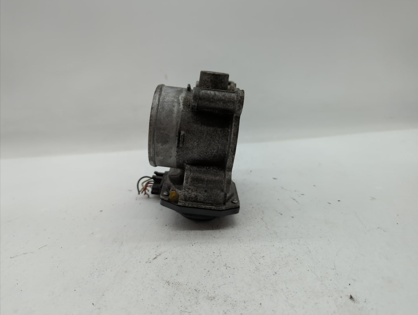 2010-2012 Subaru Legacy Throttle Body P/N:16112AA350 Fits Fits 2010 2011 2012 OEM Used Auto Parts - Oemusedautoparts1.com