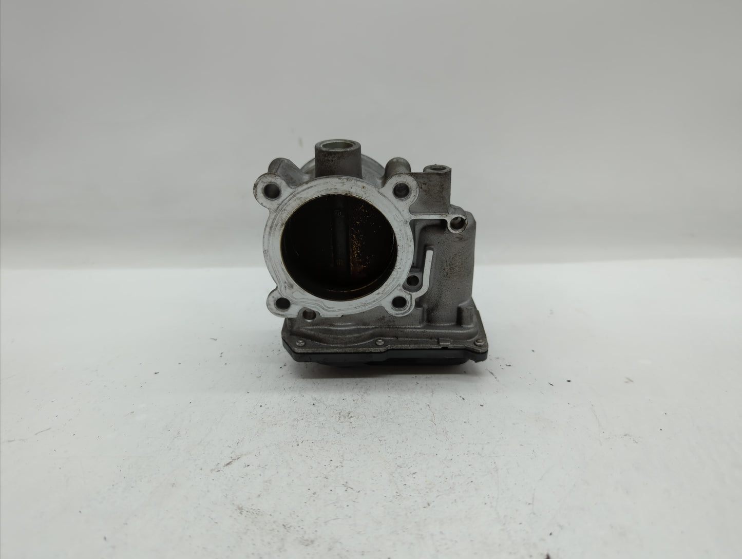 2010-2012 Subaru Legacy Throttle Body P/N:16112AA350 Fits Fits 2010 2011 2012 OEM Used Auto Parts - Oemusedautoparts1.com