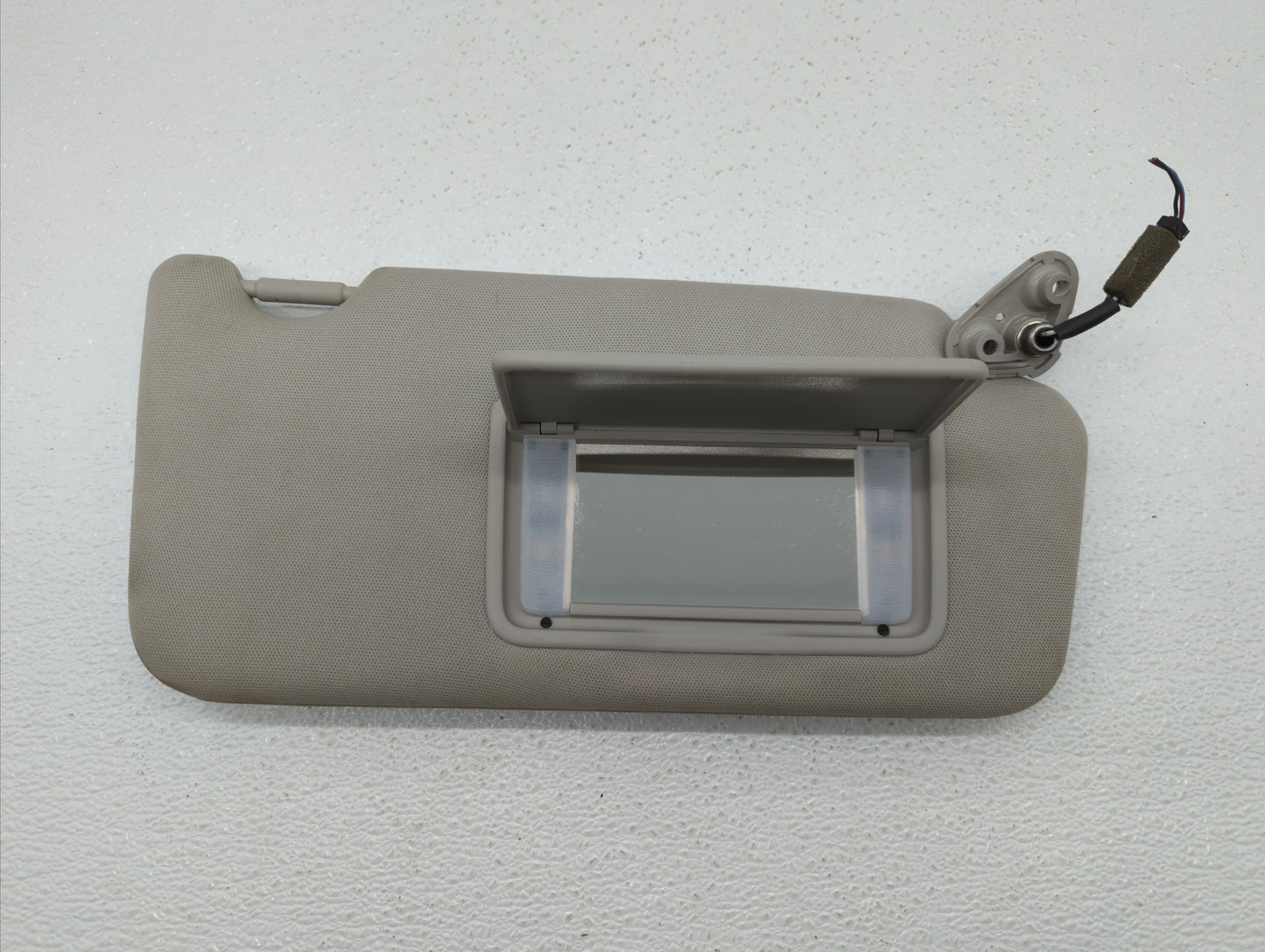 2010-2014 Subaru Legacy Sun Visor Shade Replacement Passenger Right Mirror Fits Fits 2010 2011 2012 2013 2014 OEM Used Auto 