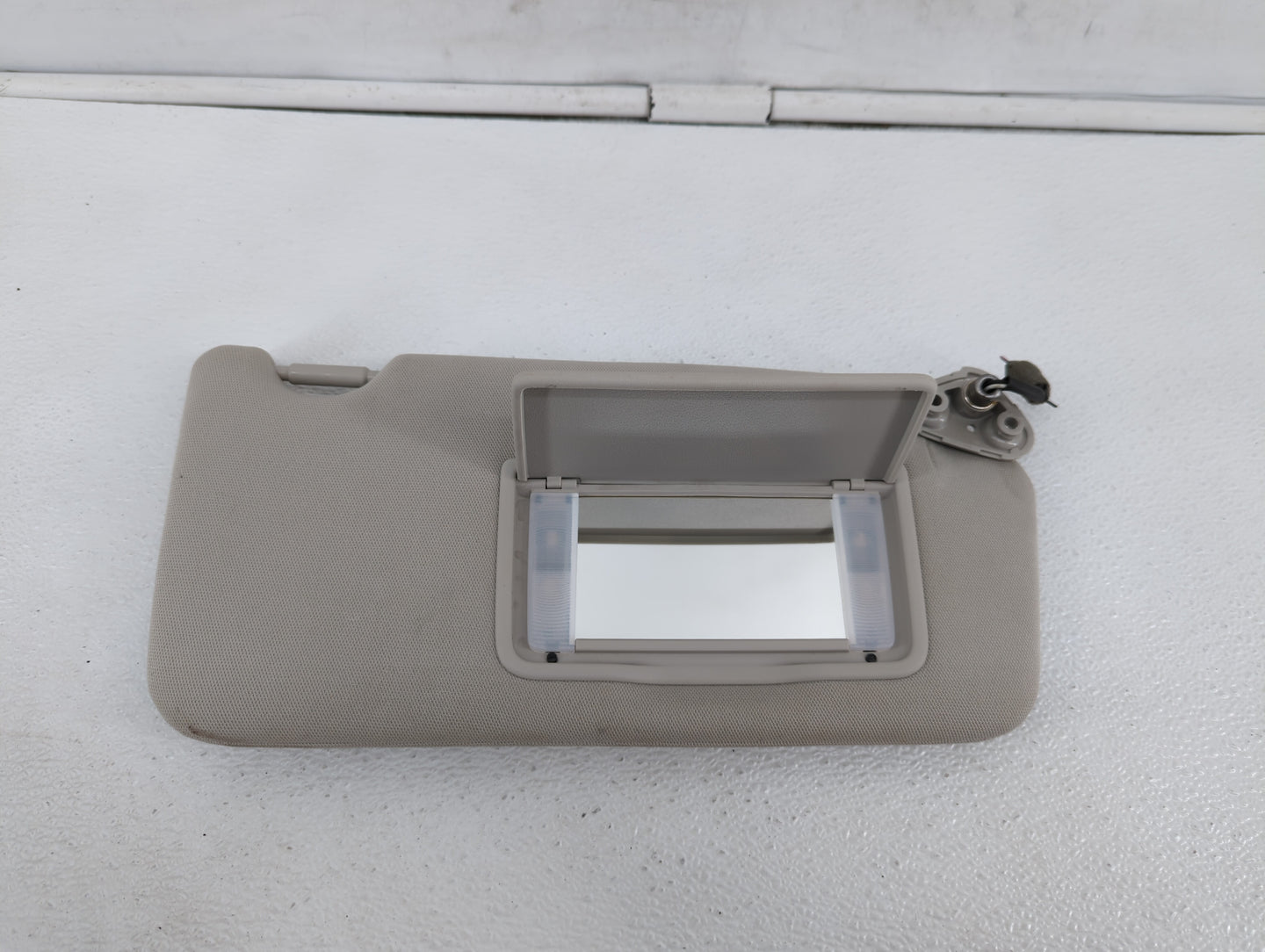 2010-2014 Subaru Legacy Sun Visor Shade Replacement Passenger Right Mirror Fits Fits 2010 2011 2012 2013 2014 OEM Used Auto 