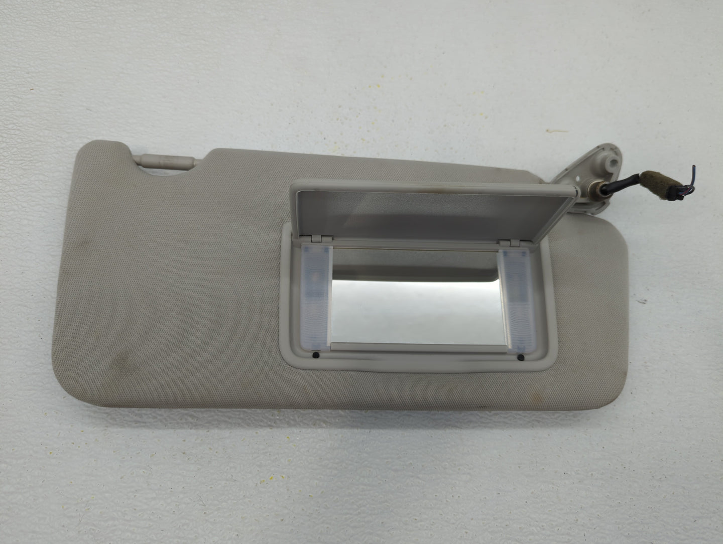 2010-2014 Subaru Legacy Sun Visor Shade Replacement Passenger Right Mirror Fits Fits 2010 2011 2012 2013 2014 OEM Used Auto 