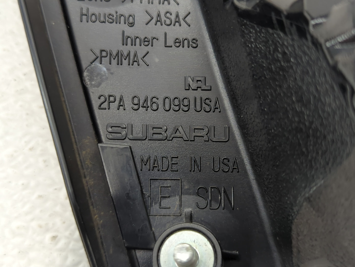 2010-2014 Subaru Legacy Tail Light Assembly Passenger Right OEM P/N:2PA 946 099 Fits Fits 2010 2011 2012 2013 2014 OEM Used 