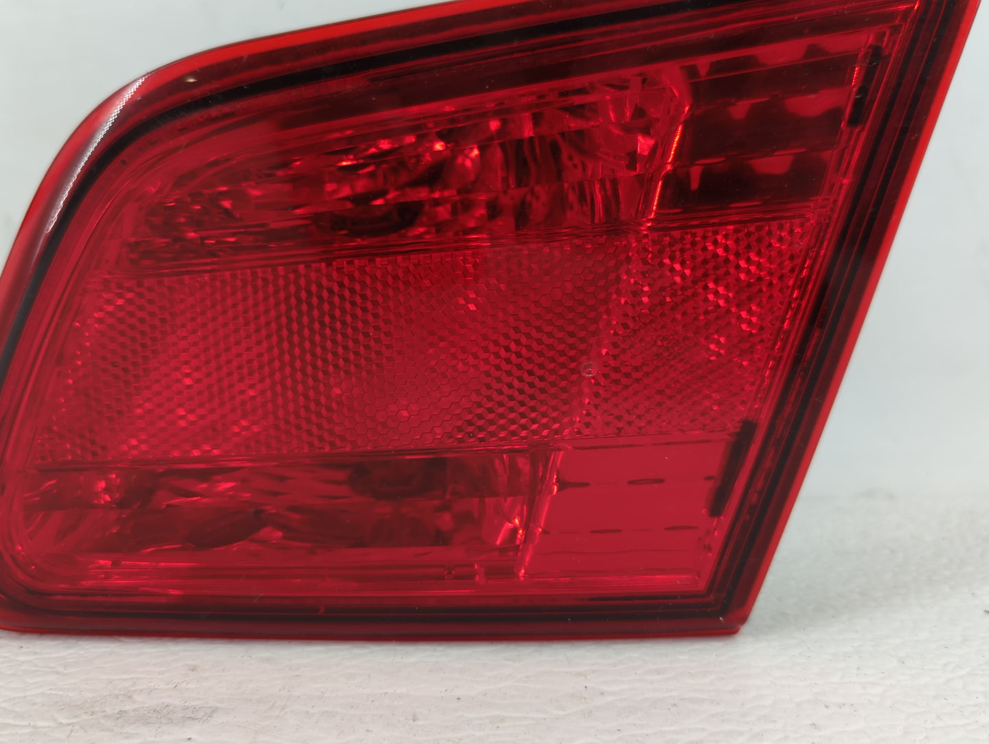 2010-2014 Subaru Legacy Tail Light Assembly Passenger Right OEM P/N:2PA 946 099 Fits Fits 2010 2011 2012 2013 2014 OEM Used 