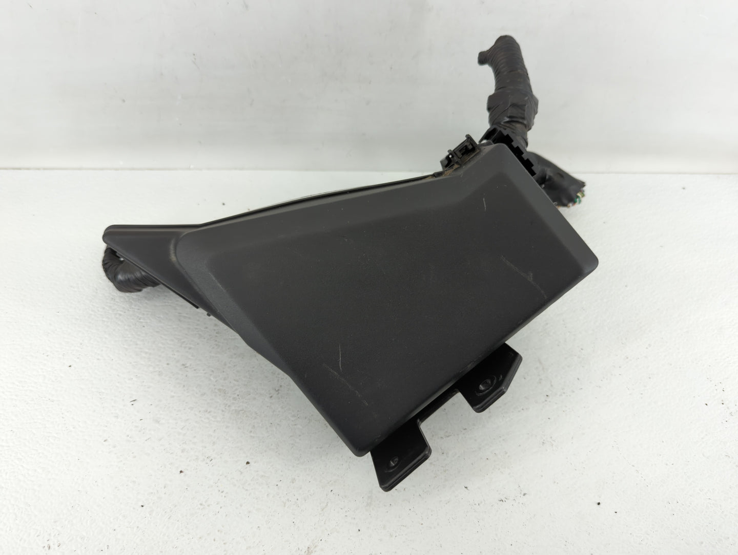 2010-2014 Subaru Legacy Fusebox Fuse Box Panel Relay Module P/N:MB503200B Fits Fits 2010 2011 2012 2013 2014 OEM Used Auto P