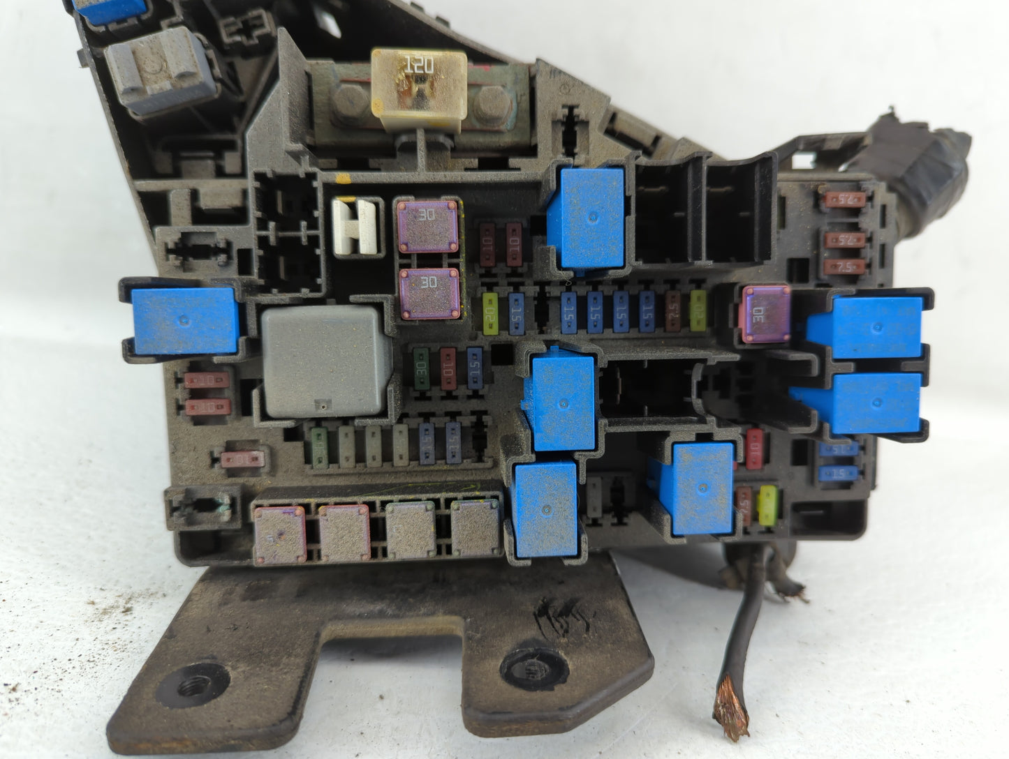 2010-2014 Subaru Legacy Fusebox Fuse Box Panel Relay Module Fits Fits 2010 2011 2012 2013 2014 OEM Used Auto Parts - Oemused