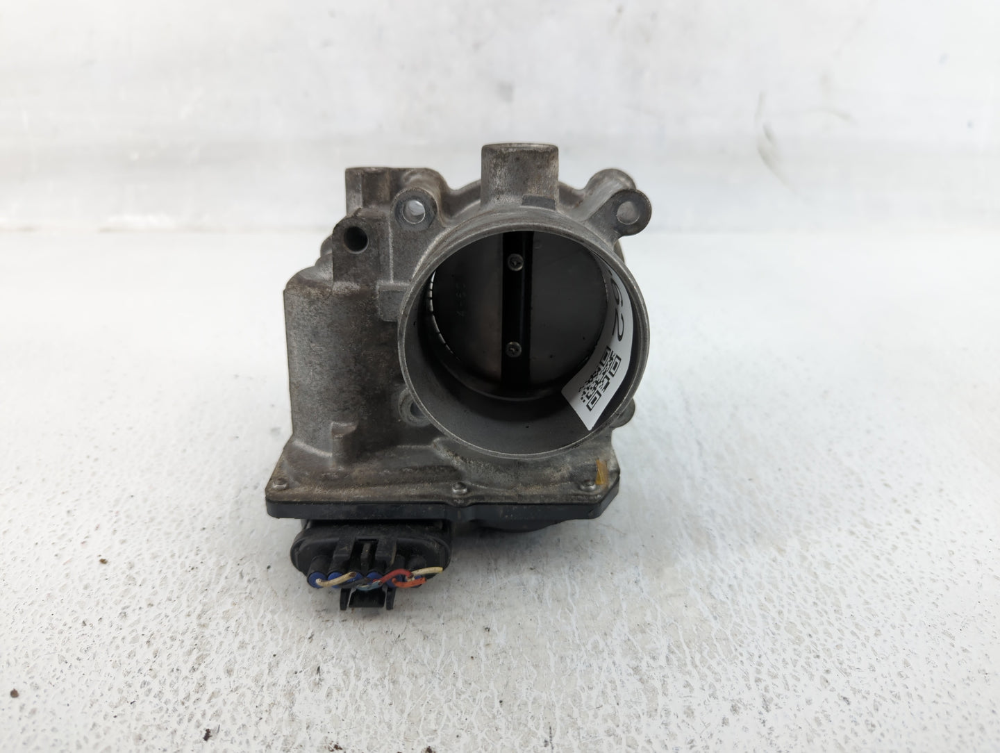 2010-2012 Subaru Legacy Throttle Body P/N:16112AA350 Fits Fits 2010 2011 2012 OEM Used Auto Parts - Oemusedautoparts1.com