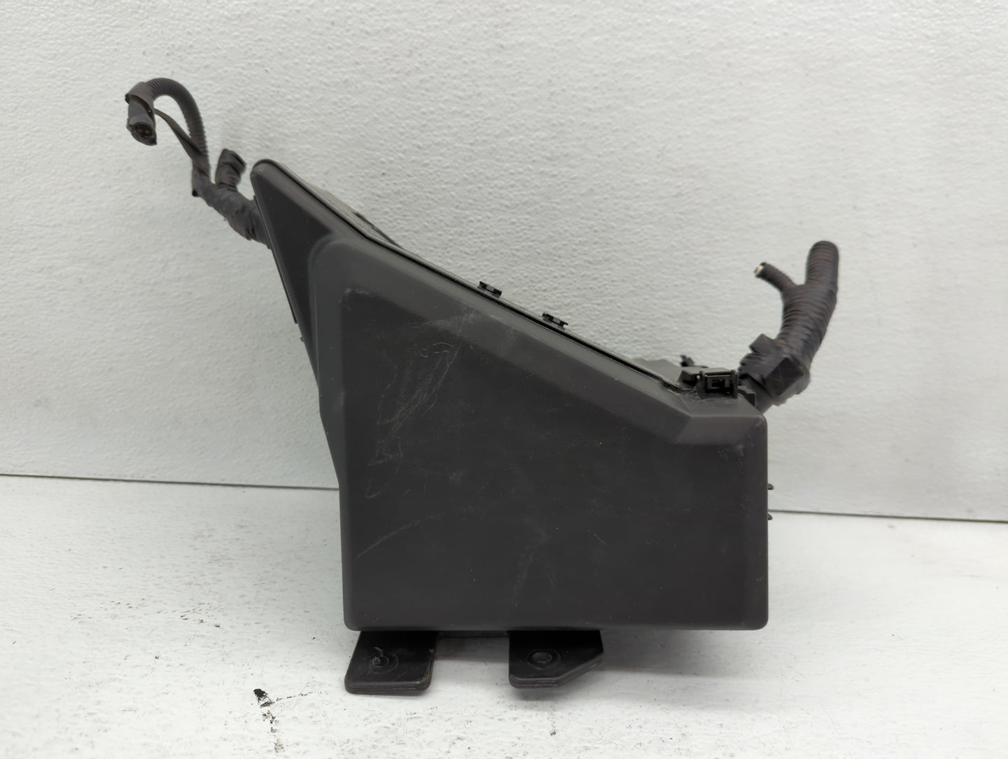 2010-2014 Subaru Legacy Fusebox Fuse Box Panel Relay Module P/N:MB503200B Fits Fits 2010 2011 2012 2013 2014 OEM Used Auto P
