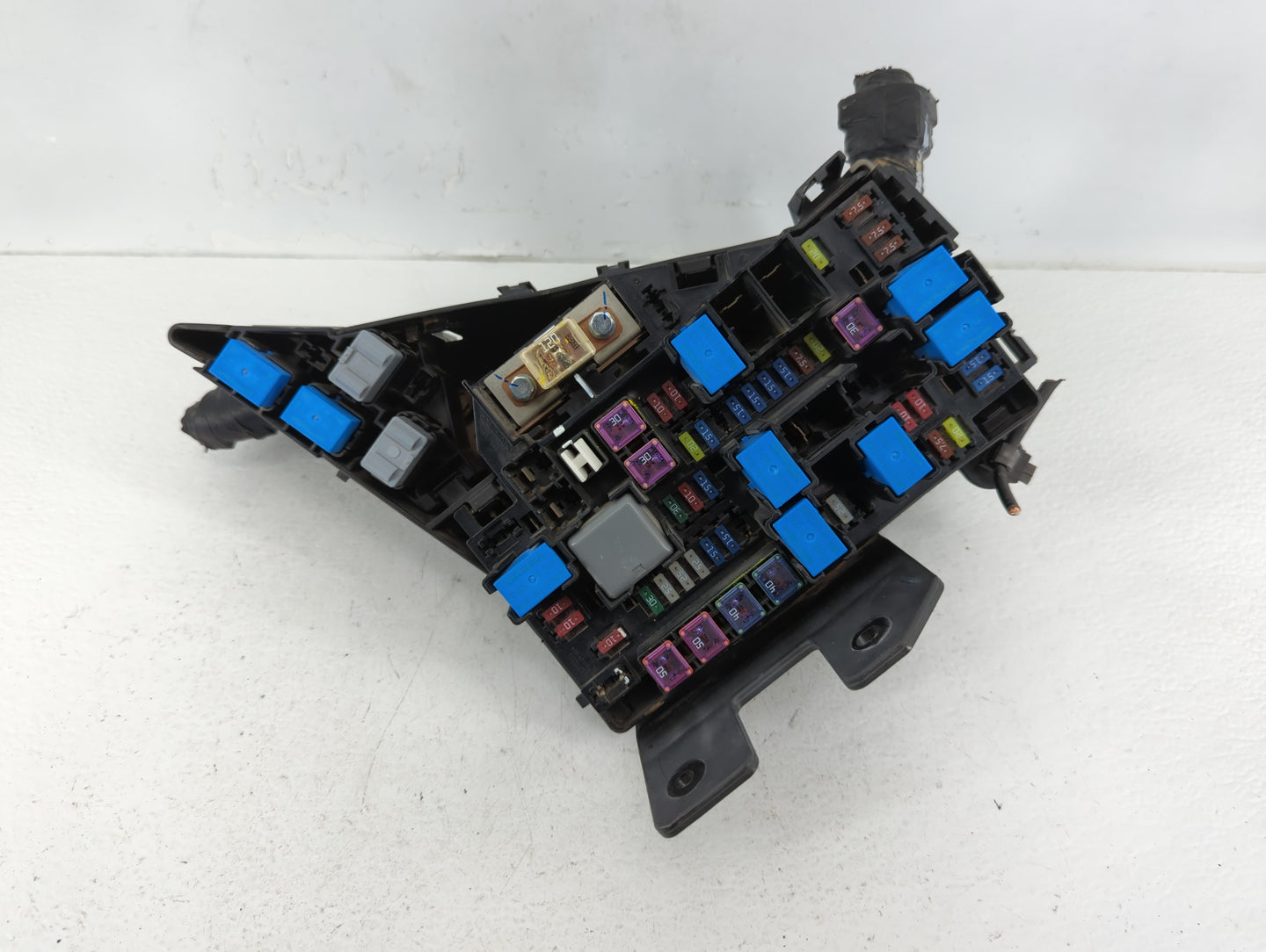2010-2014 Subaru Legacy Fusebox Fuse Box Panel Relay Module P/N:MB102800B 2 Fits Fits 2010 2011 2012 2013 2014 OEM Used Auto