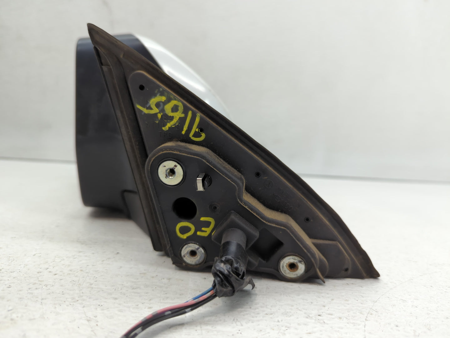 2011-2014 Subaru Legacy Driver Side View Mirror - Left Door Mirror OEM Used - Oemusedautoparts1.com