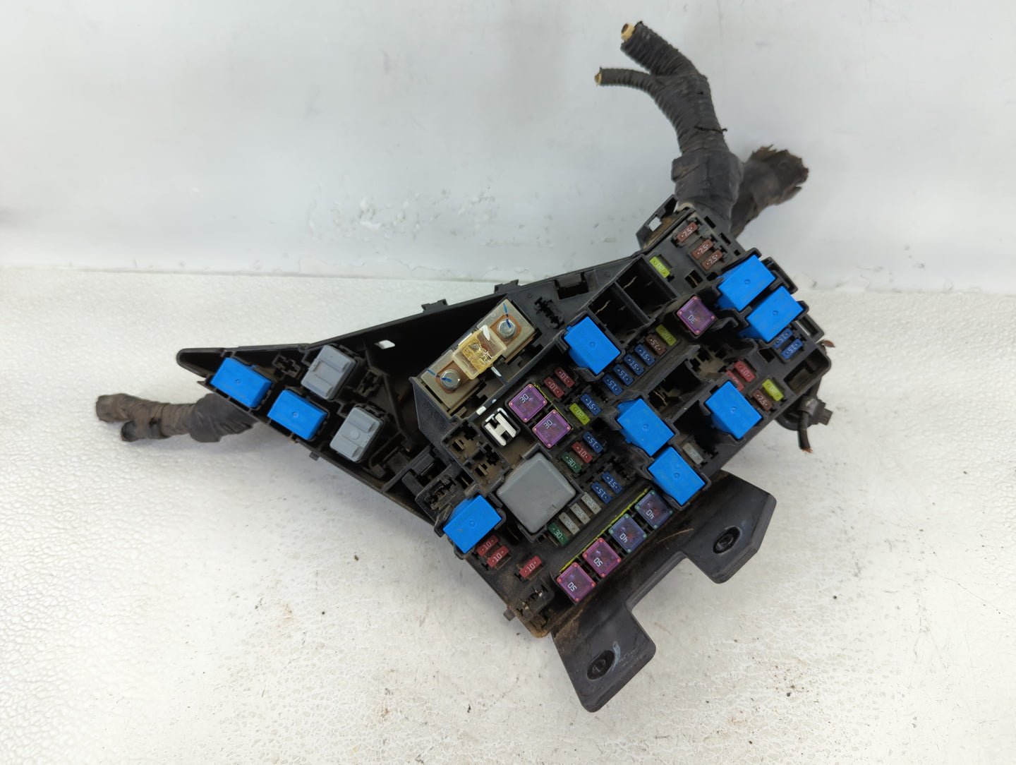 2010-2014 Subaru Legacy Fusebox Fuse Box Panel Relay Module P/N:MB503200B Fits Fits 2010 2011 2012 2013 2014 OEM Used Auto P