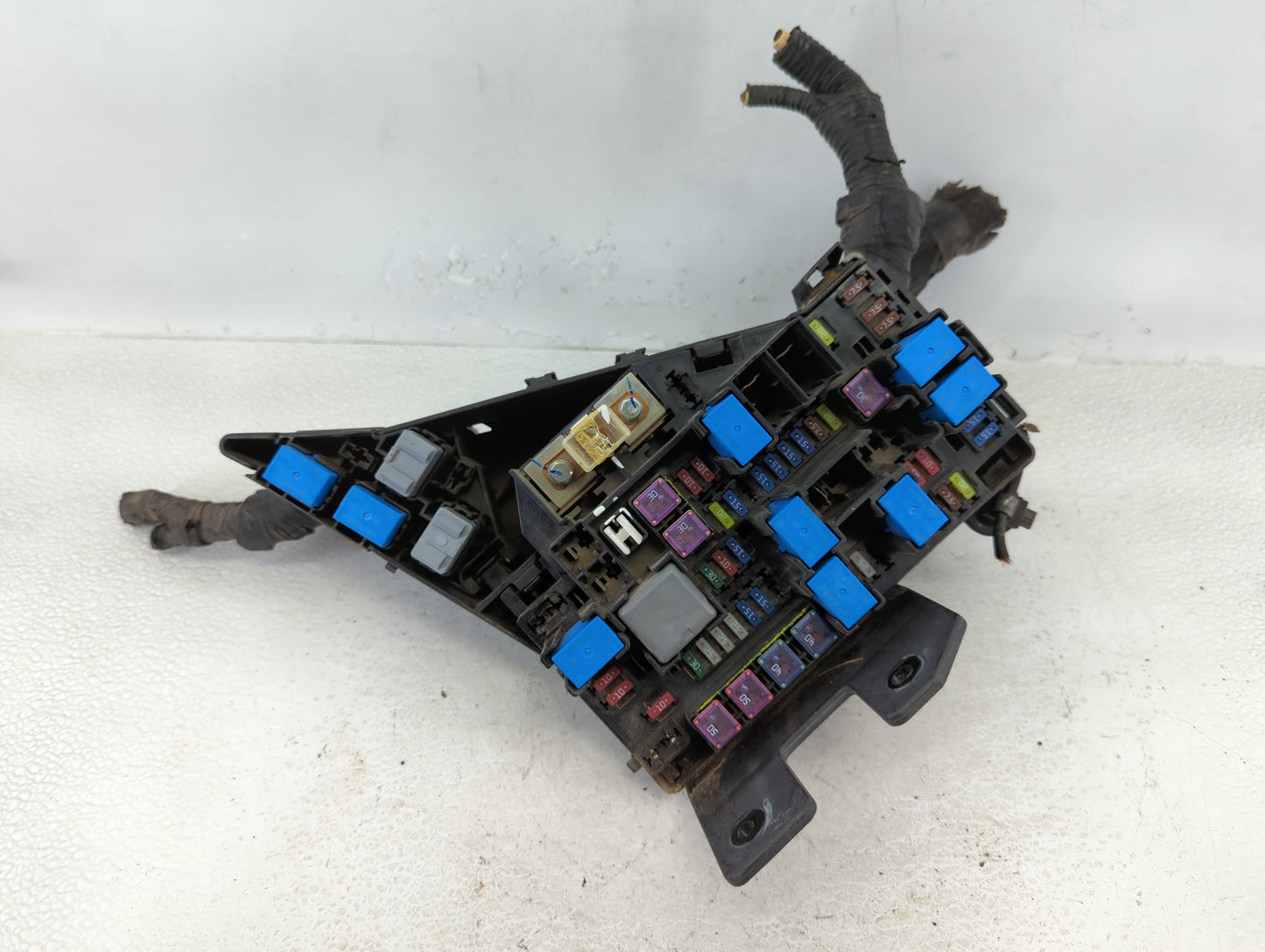 2010-2014 Subaru Legacy Fusebox Fuse Box Panel Relay Module P/N:MB503200B Fits Fits 2010 2011 2012 2013 2014 OEM Used Auto P