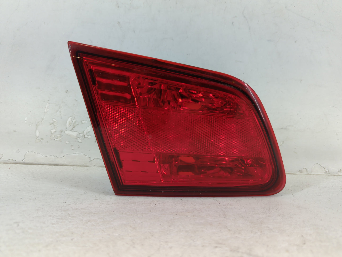2010-2014 Subaru Legacy Tail Light Assembly Driver Left OEM P/N:2PA 946 099 Fits Fits 2010 2011 2012 2013 2014 OEM Used Auto
