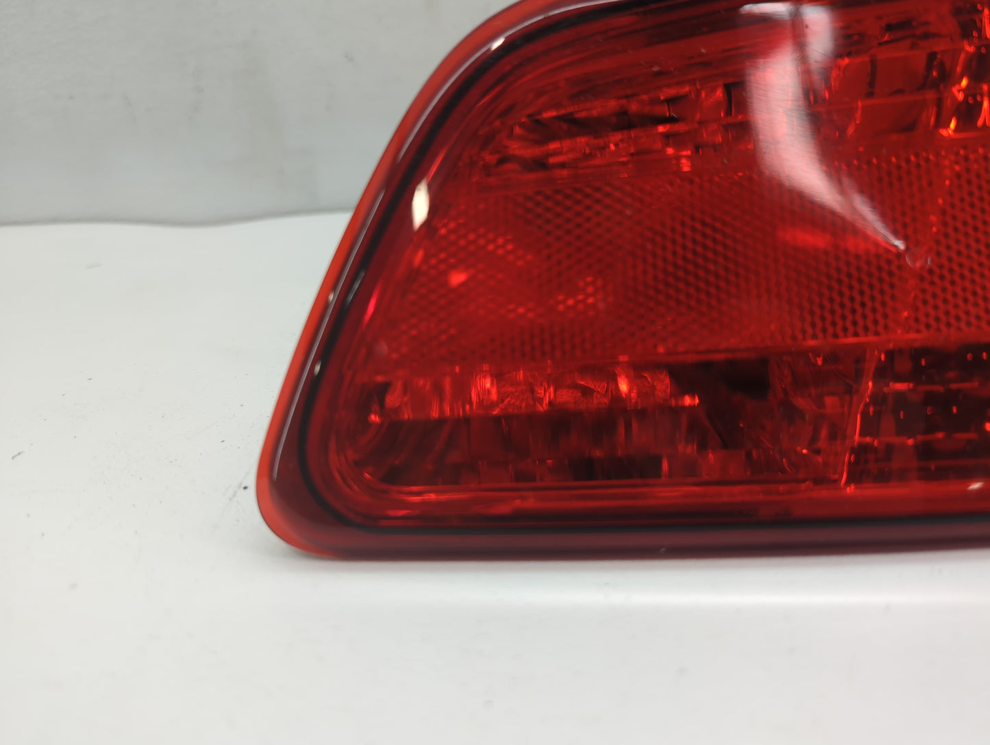 2010-2014 Subaru Legacy Tail Light Assembly Passenger Right OEM P/N:2PA 946 099 Fits Fits 2010 2011 2012 2013 2014 OEM Used 