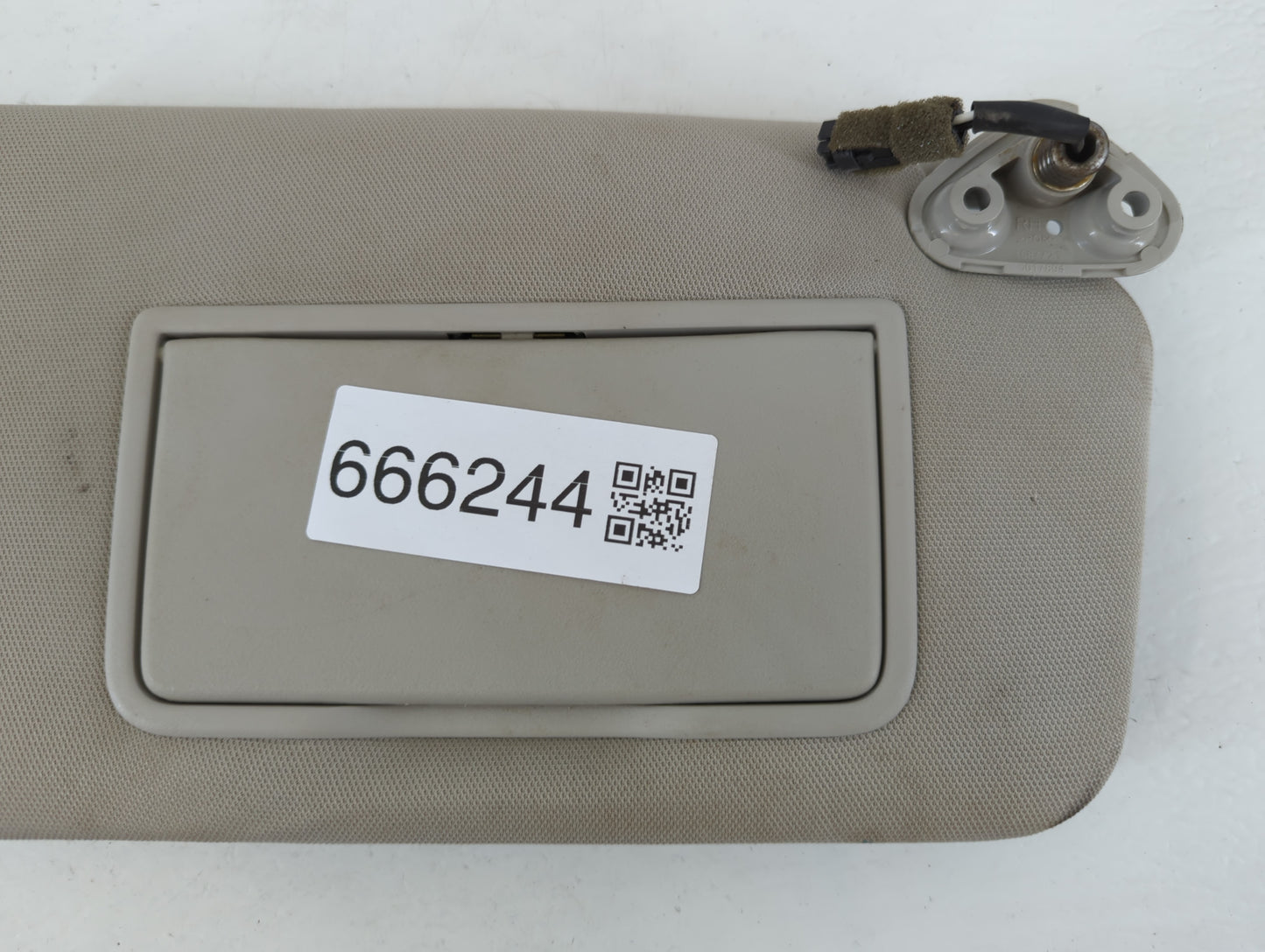 2010-2014 Subaru Legacy Sun Visor Shade Replacement Passenger Right Mirror Fits Fits 2010 2011 2012 2013 2014 OEM Used Auto 