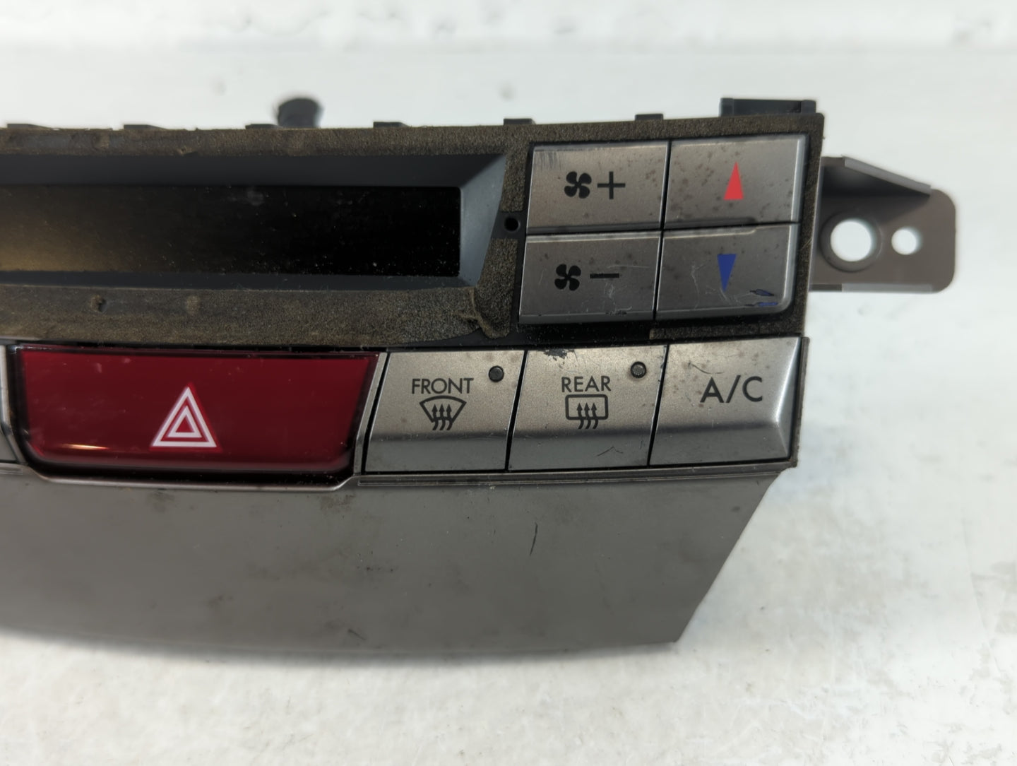 2010-2014 Subaru Legacy Climate Control Module Temperature AC/Heater Replacement P/N:72311AJ03A A2C3109120000 Fits OEM Used 