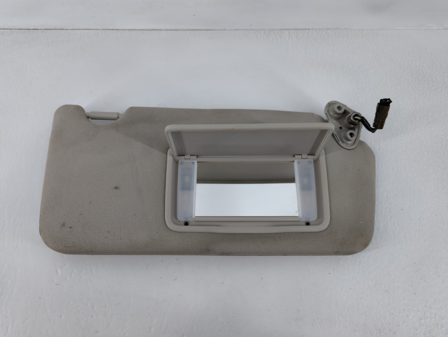 2010-2014 Subaru Legacy Sun Visor Shade Replacement Passenger Right Mirror Fits Fits 2010 2011 2012 2013 2014 OEM Used Auto 