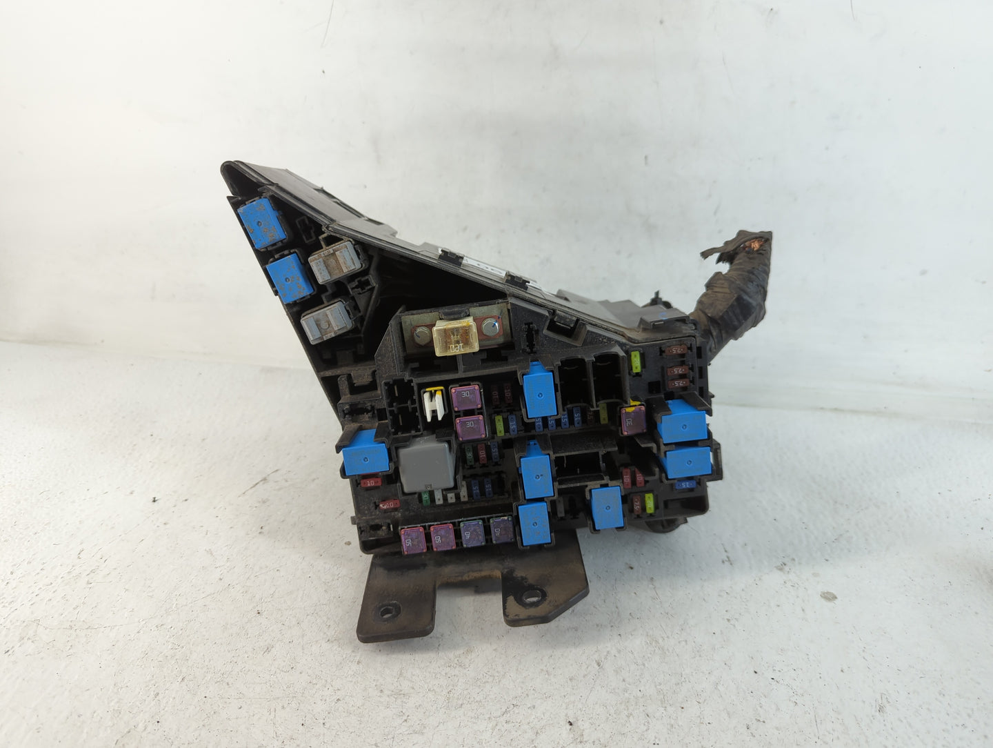 2010-2014 Subaru Legacy Fusebox Fuse Box Panel Relay Module P/N:MB503200B Fits Fits 2010 2011 2012 2013 2014 OEM Used Auto P