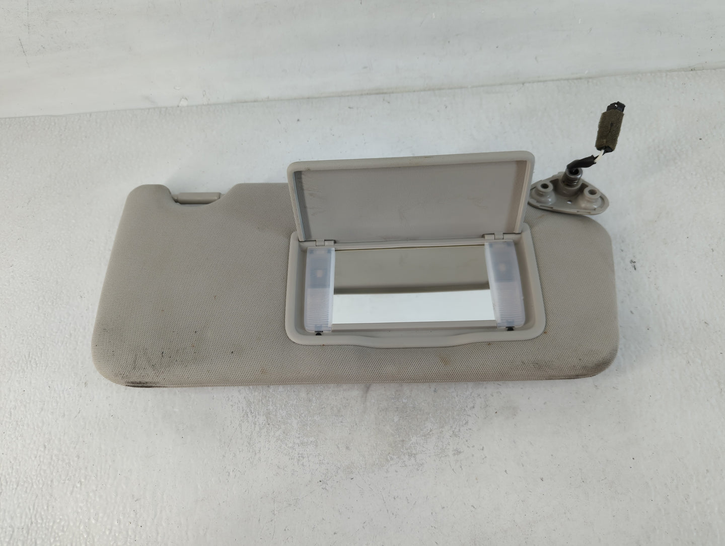 2010-2014 Subaru Legacy Sun Visor Shade Replacement Passenger Right Mirror Fits Fits 2010 2011 2012 2013 2014 OEM Used Auto 