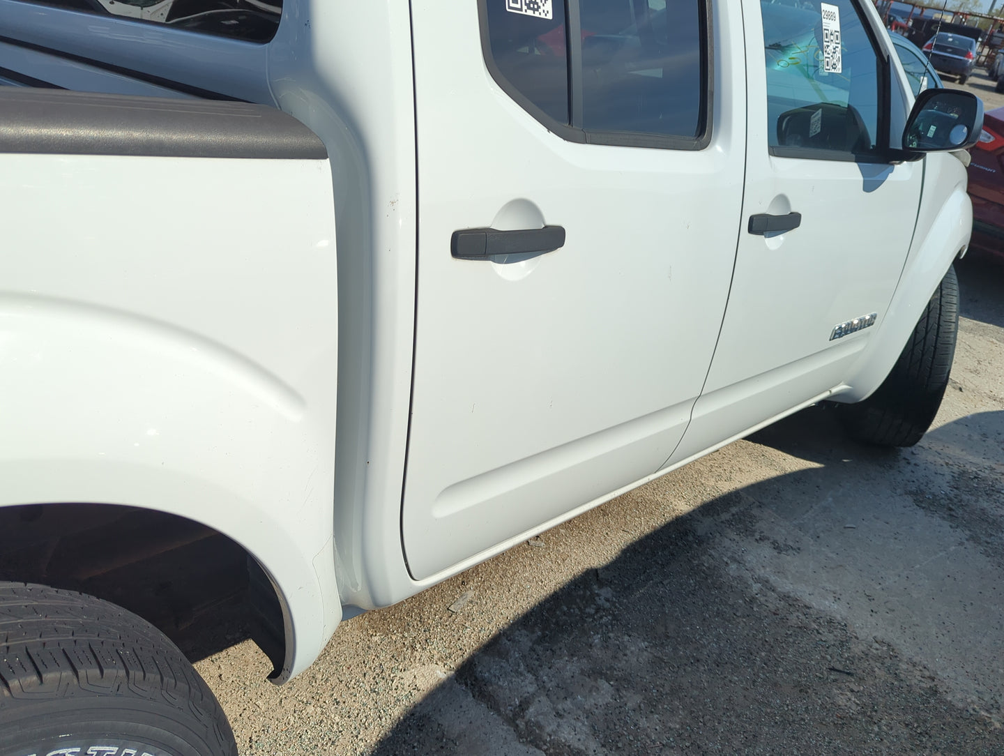 2009-2012 Suzuki Equator Passenger Rear Door Oem - Oemusedautoparts1.com