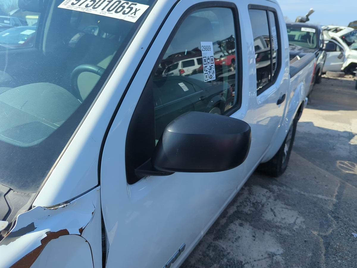 2009-2012 Suzuki Equator Driver Side View Mirror - Left Door Mirror OEM Used - Oemusedautoparts1.com