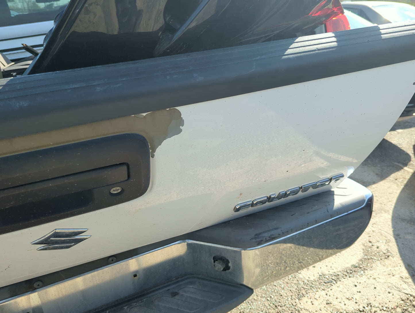 2009-2012 Suzuki Equator Trunk/decklid/hatch/tailgate Oem - Oemusedautoparts1.com