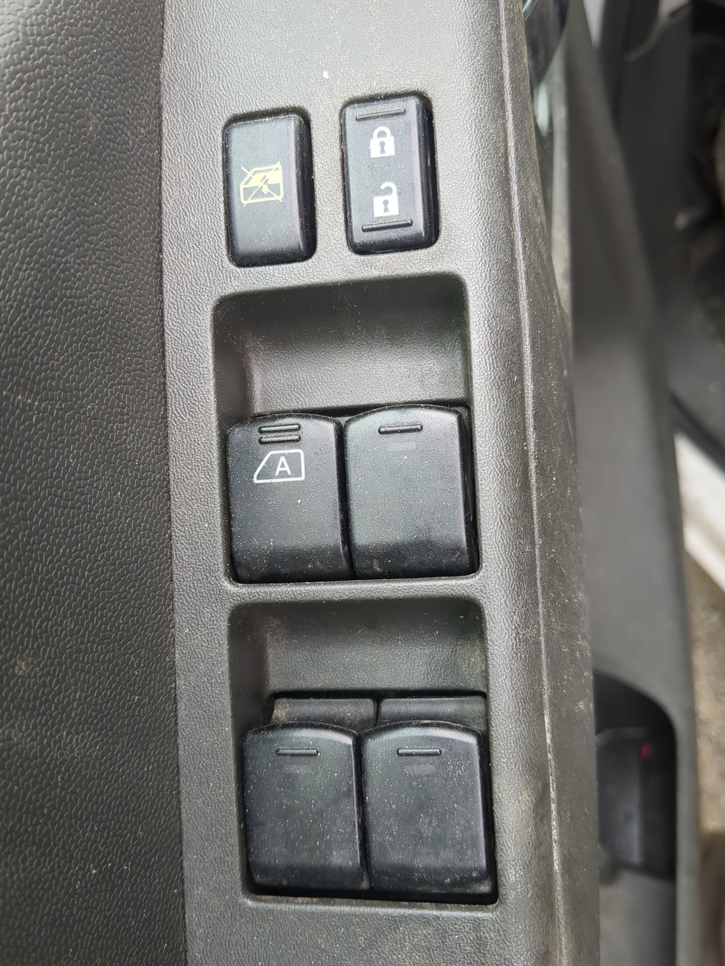 2009-2012 Suzuki Equator Master Power Window Switch Replacement Driver Side Left Fits Fits 2009 2010 2011 2012 OEM Used Auto
