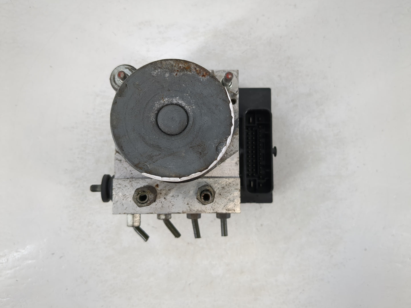 2010-2013 Suzuki Kizashi ABS Pump Control Module Replacement P/N:56110-58L04 Fits Fits 2010 2011 2012 2013 OEM Used Auto Par