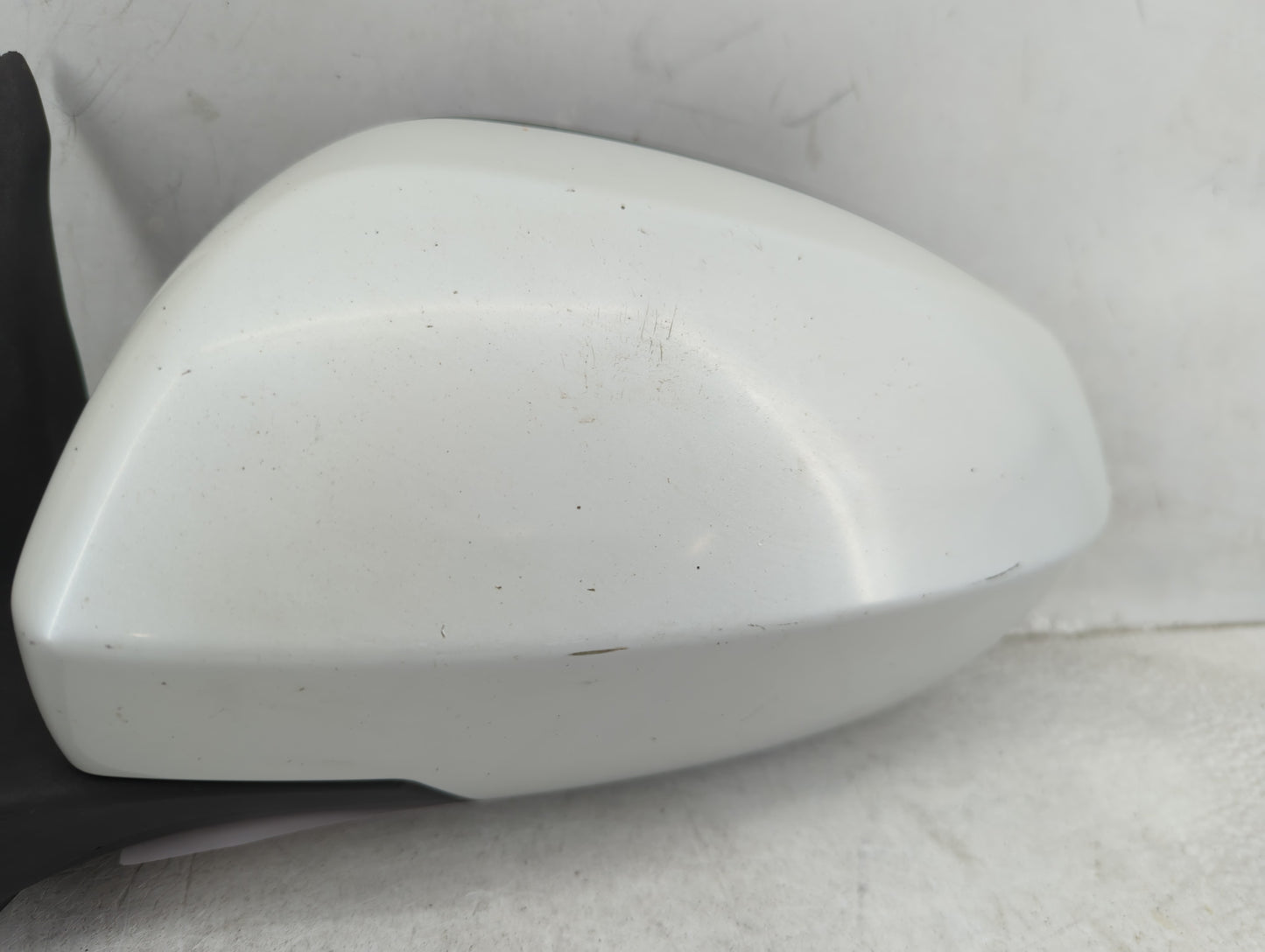 2010-2013 Suzuki Kizashi Driver Side View Mirror - Left Door Mirror OEM Used - Oemusedautoparts1.com