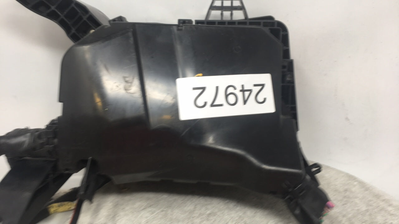 2010-2013 Suzuki Kizashi Fusebox Fuse Box Panel Relay Module Fits Fits 2010 2011 2012 2013 OEM Used Auto Parts - Oemusedauto