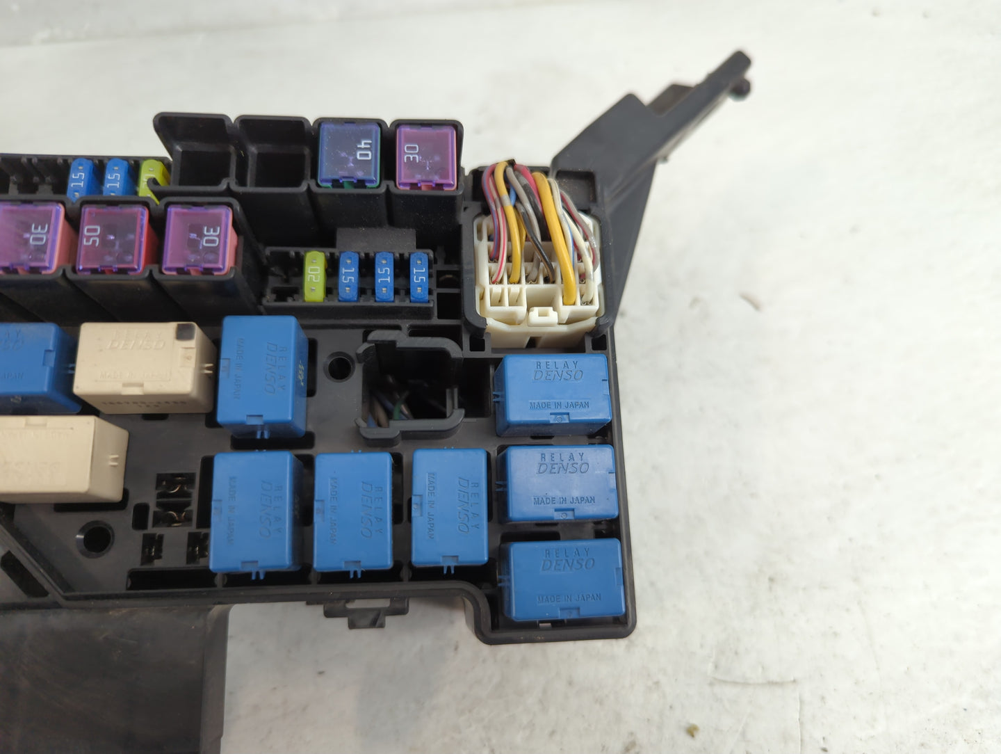 2008-2012 Suzuki Sx4 Fusebox Fuse Box Panel Relay Module P/N:80J00 Fits Fits 2008 2009 2010 2011 2012 OEM Used Auto Parts - 