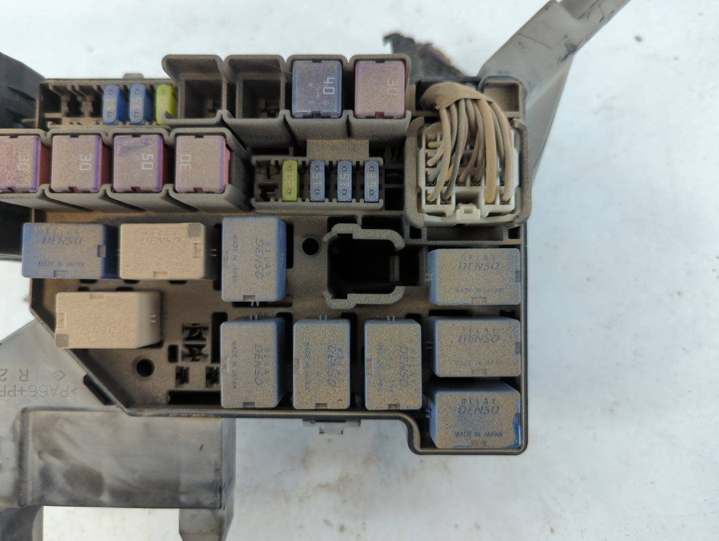 2008-2012 Suzuki Sx4 Fusebox Fuse Box Panel Relay Module P/N:80J00 Fits Fits 2008 2009 2010 2011 2012 OEM Used Auto Parts - 