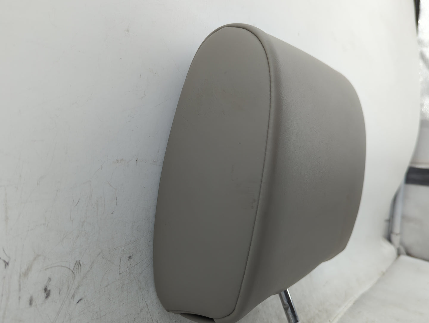 2012 Suzuki Vitara Headrest Head Rest Rear Seat Fits Fits 2009 2010 2011 2013 OEM Used Auto Parts - Oemusedautoparts1.com