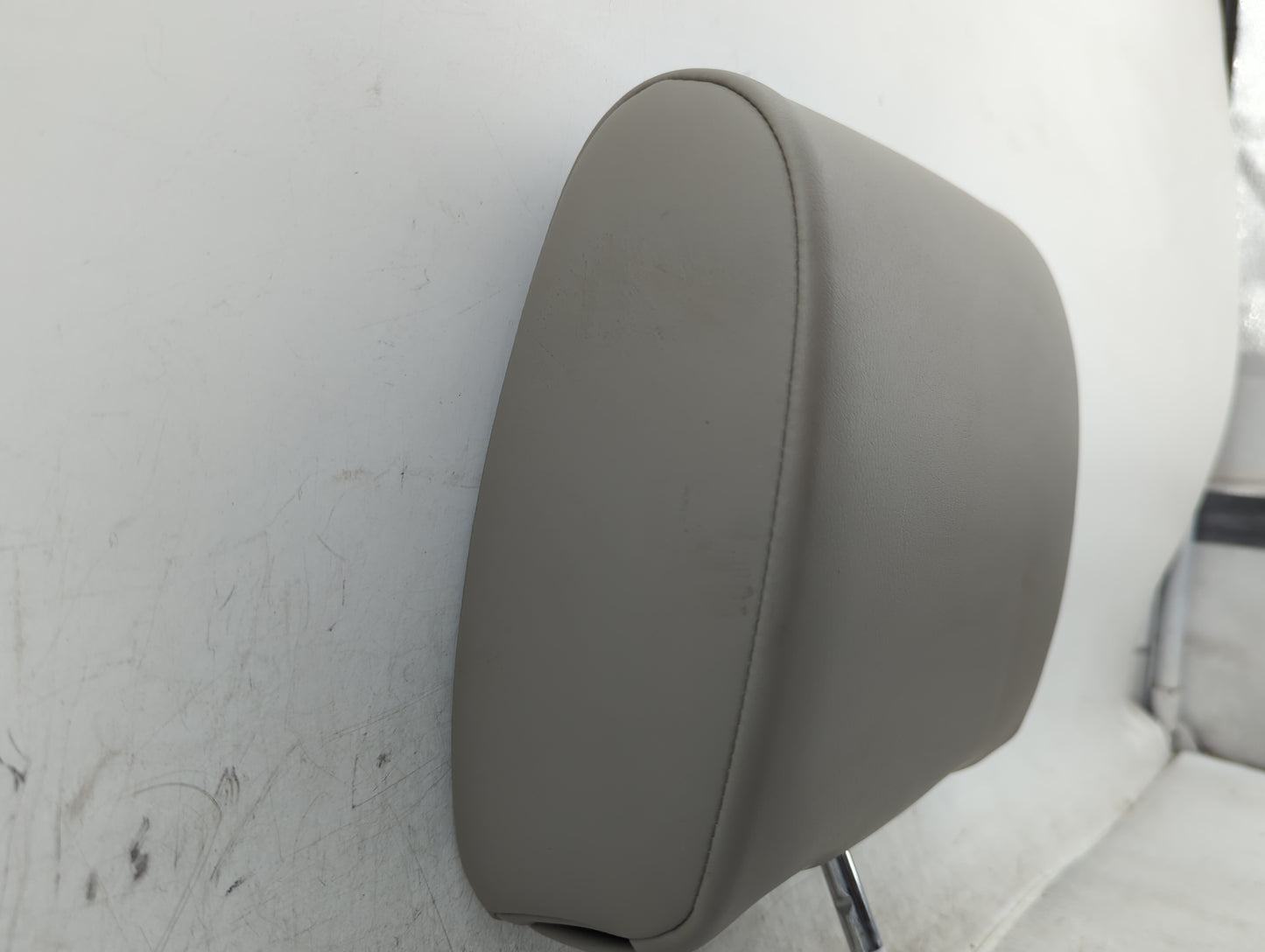 2012 Suzuki Vitara Headrest Head Rest Rear Seat Fits Fits 2009 2010 2011 2013 OEM Used Auto Parts - Oemusedautoparts1.com