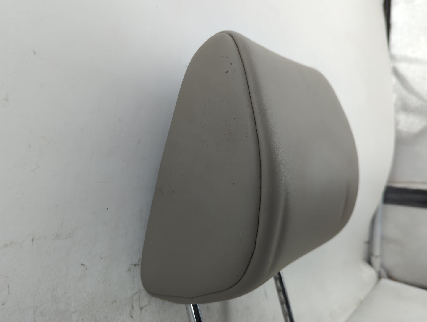 Suzuki Vitara Headrest Head Rest Front Driver Passenger Seat Beige - Oemusedautoparts1.com