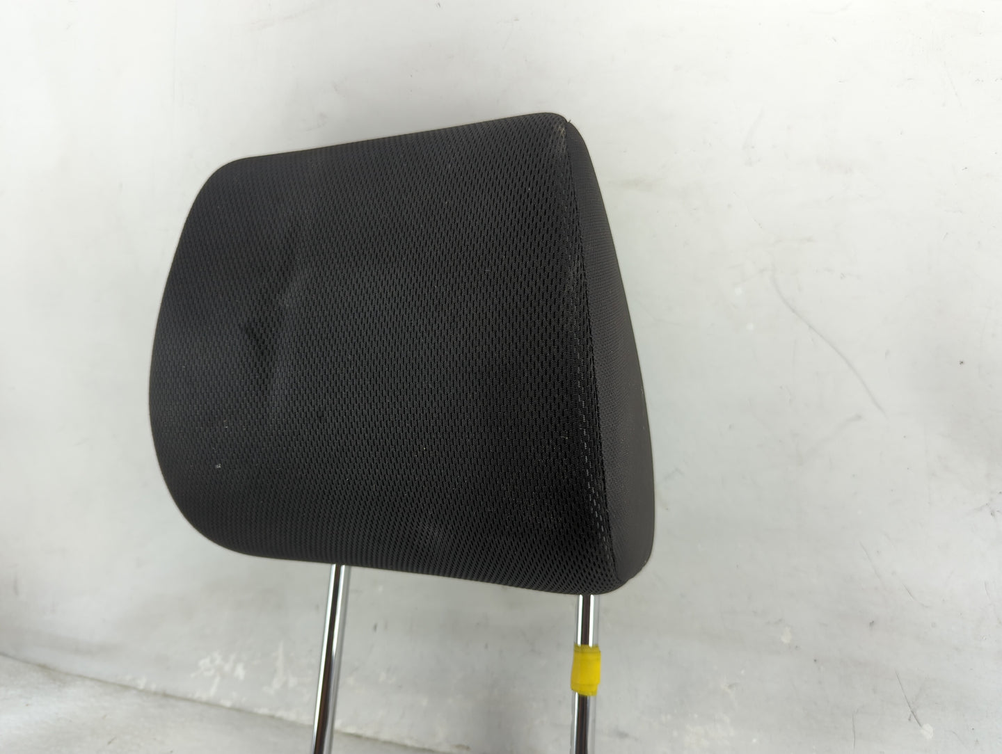 2012 Suzuki Vitara Headrest Head Rest Front Driver Passenger Seat Fits Fits 2009 2010 2011 2013 OEM Used Auto Parts - Oemuse