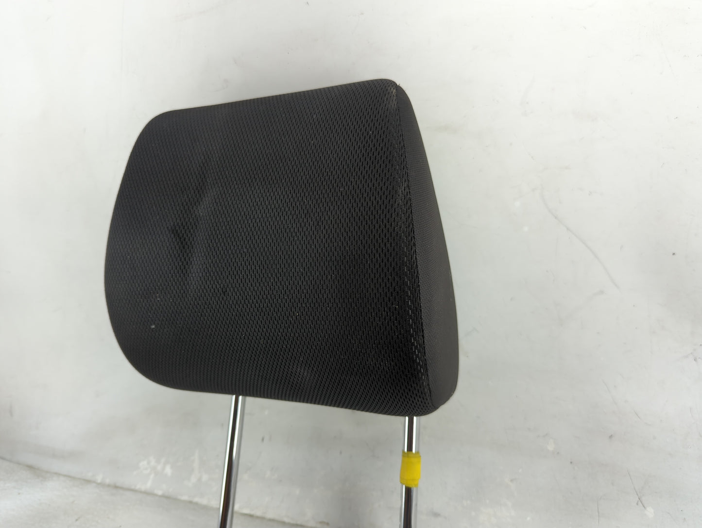 2012 Suzuki Vitara Headrest Head Rest Front Driver Passenger Seat Fits Fits 2009 2010 2011 2013 OEM Used Auto Parts - Oemuse