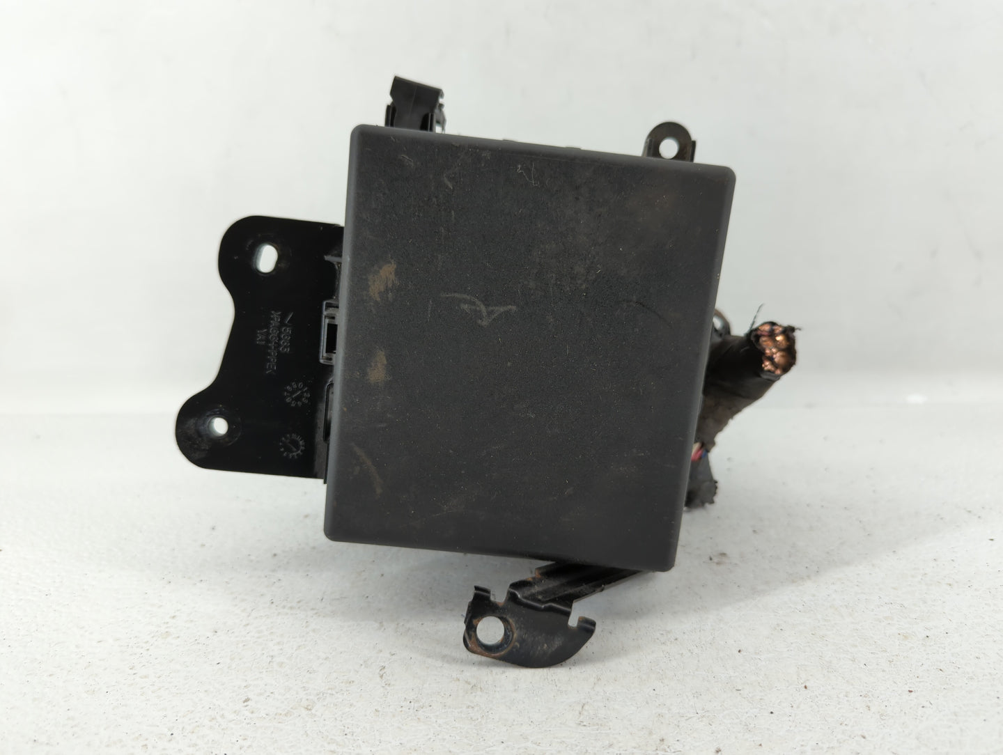 2012 Suzuki Vitara Fusebox Fuse Box Panel Relay Module Fits Fits 2010 2011 2013 OEM Used Auto Parts - Oemusedautoparts1.com