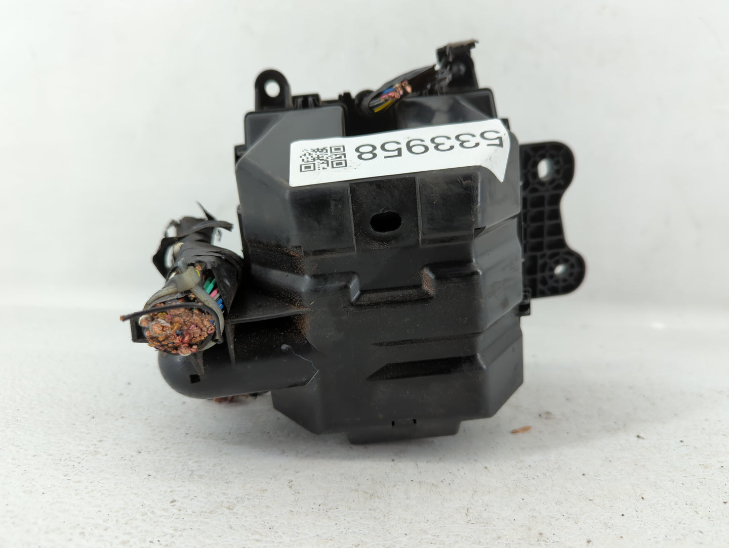 2012 Suzuki Vitara Fusebox Fuse Box Panel Relay Module Fits Fits 2010 2011 2013 OEM Used Auto Parts - Oemusedautoparts1.com
