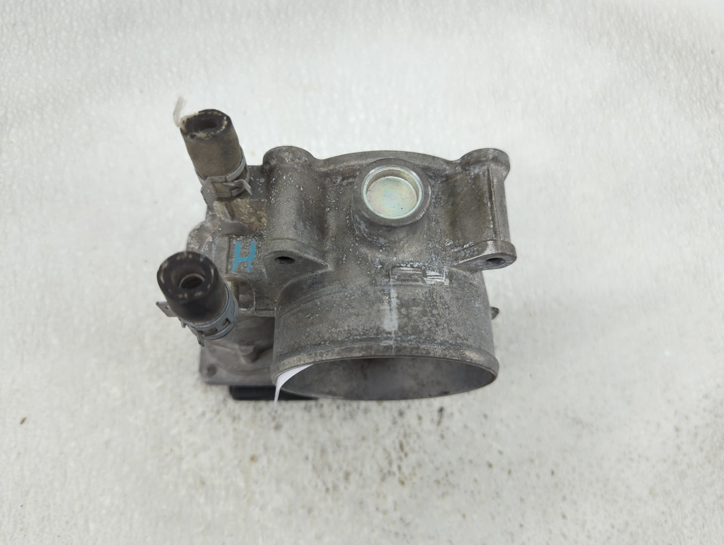 2005-2018 Toyota Avalon Throttle Body P/N:22030-0P050 Fits OEM Used Auto Parts - Oemusedautoparts1.com