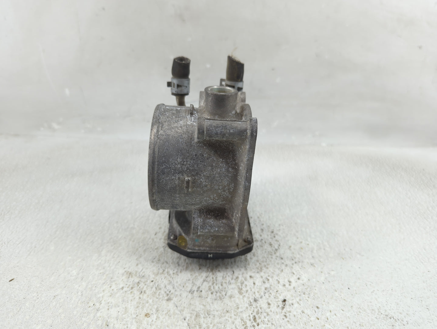 2005-2018 Toyota Avalon Throttle Body P/N:22030-0P050 Fits OEM Used Auto Parts - Oemusedautoparts1.com