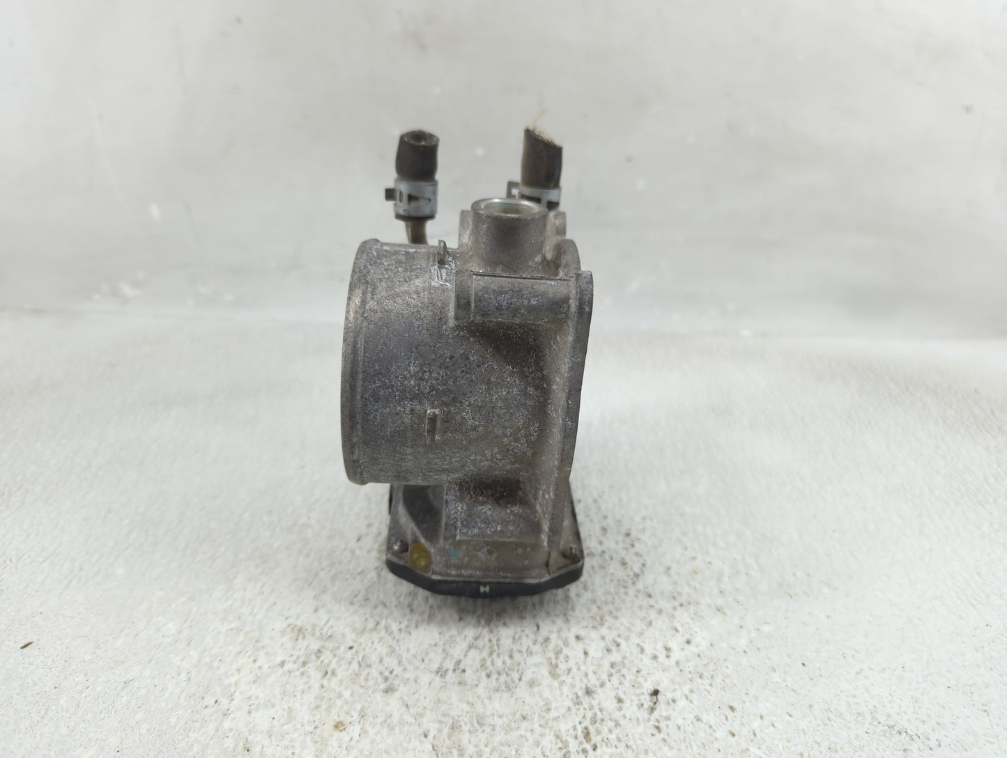 2005-2018 Toyota Avalon Throttle Body P/N:22030-0P050 Fits OEM Used Auto Parts - Oemusedautoparts1.com