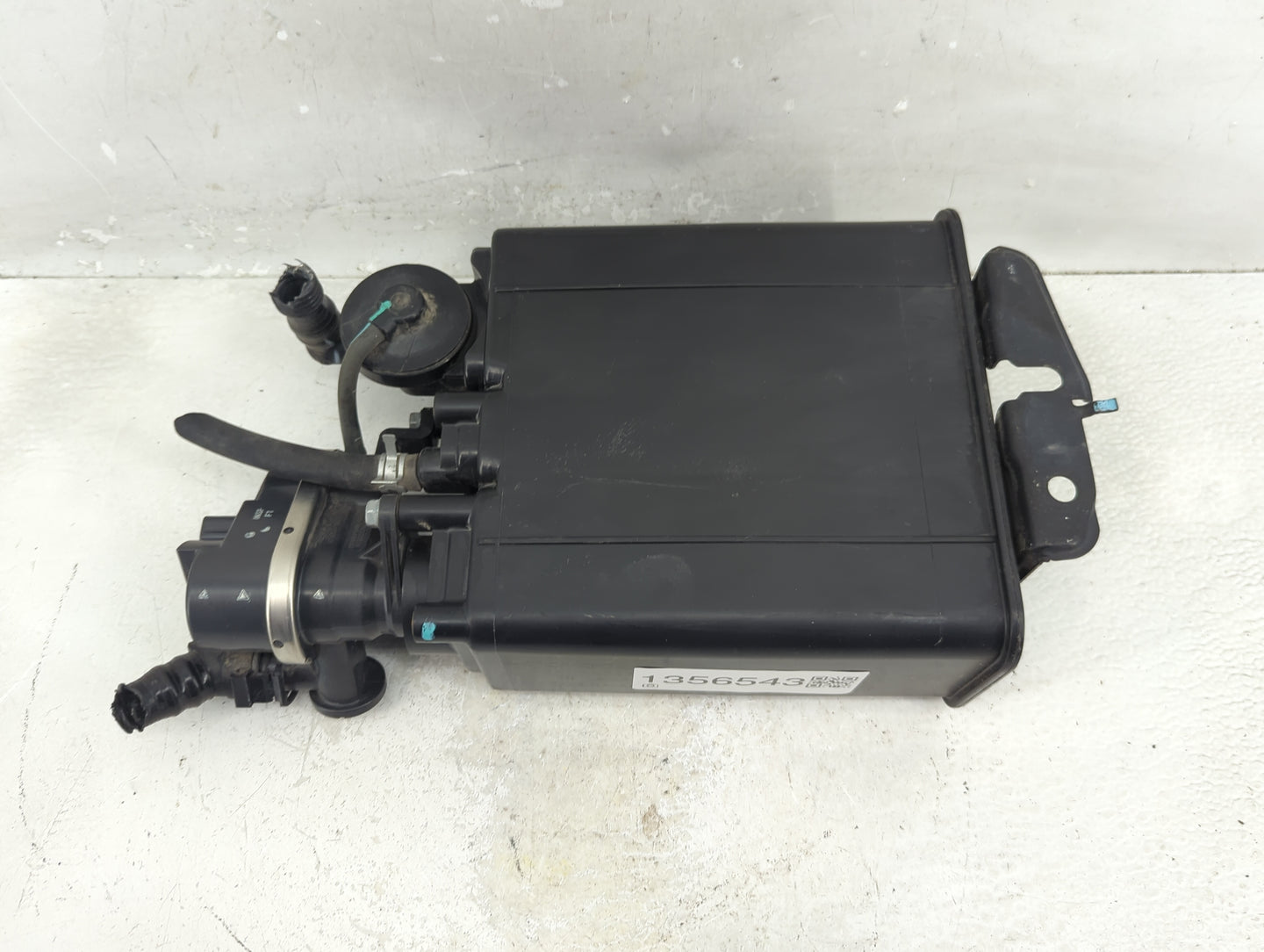 2012 Toyota Avalon Fuel Vapor Charcoal Canister - Oemusedautoparts1.com