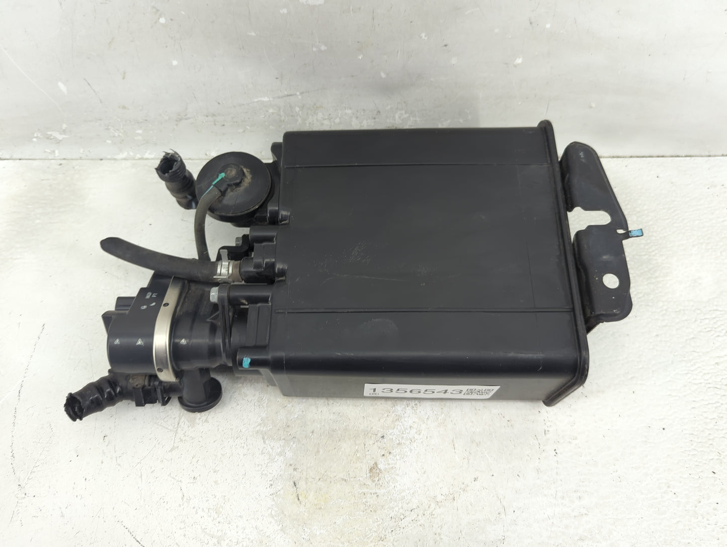 2012 Toyota Avalon Fuel Vapor Charcoal Canister - Oemusedautoparts1.com