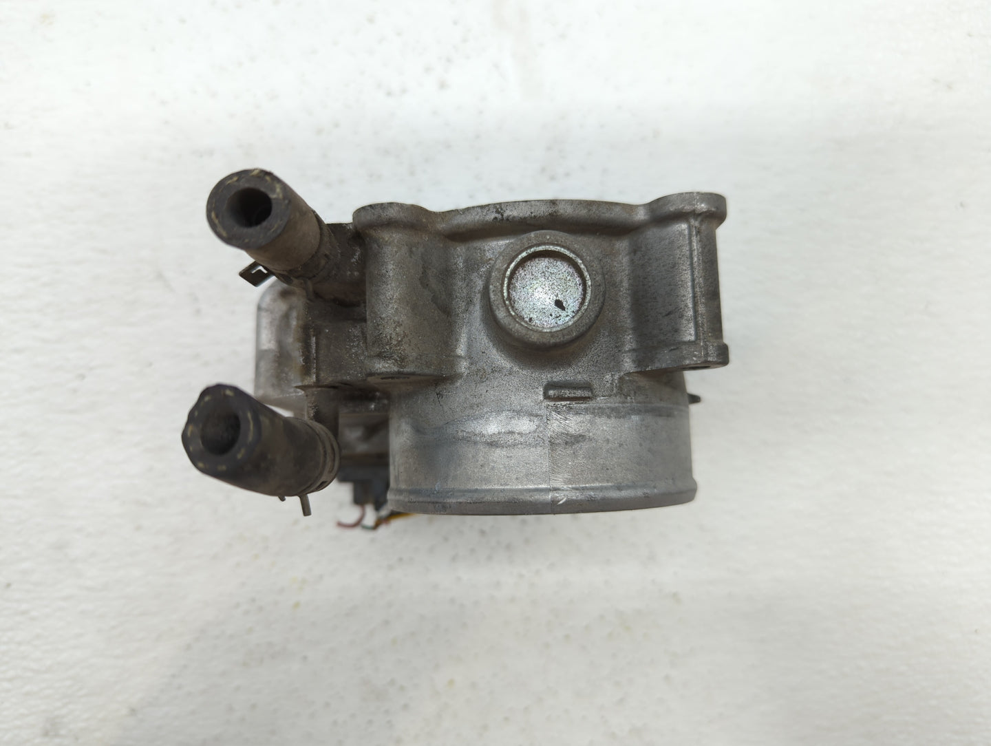 2005-2018 Toyota Avalon Throttle Body P/N:22030-0P050 22030-31030 Fits OEM Used Auto Parts - Oemusedautoparts1.com