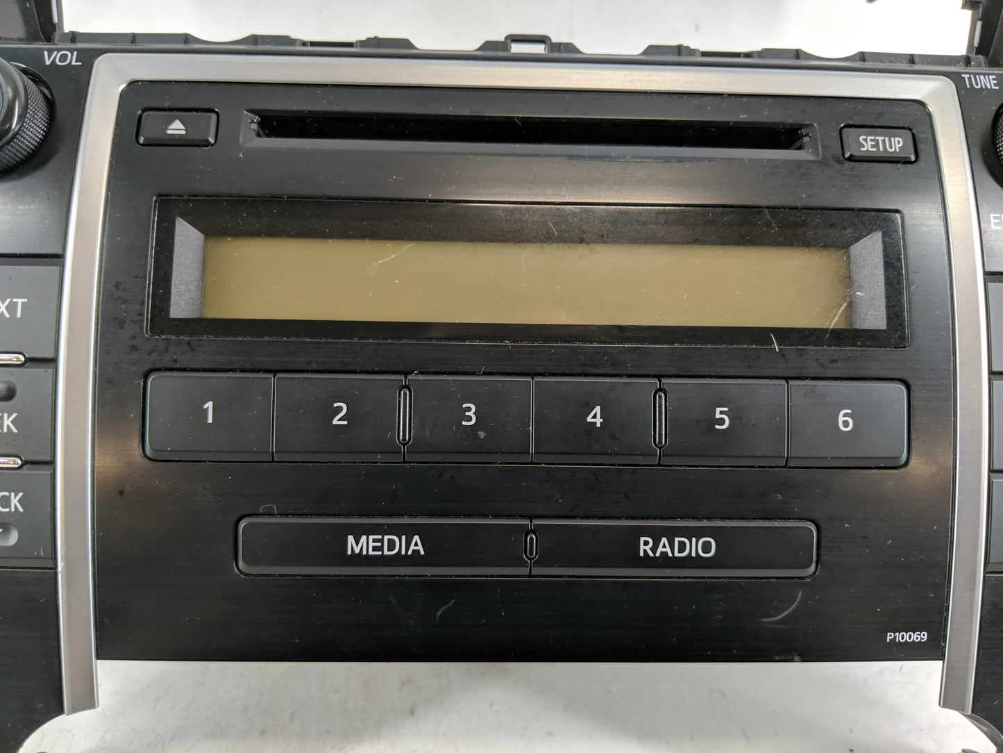 2012-2013 Toyota Camry Radio AM FM Cd Player Receiver Replacement P/N:86120-06340 Fits Fits 2012 2013 OEM Used Auto Parts - 