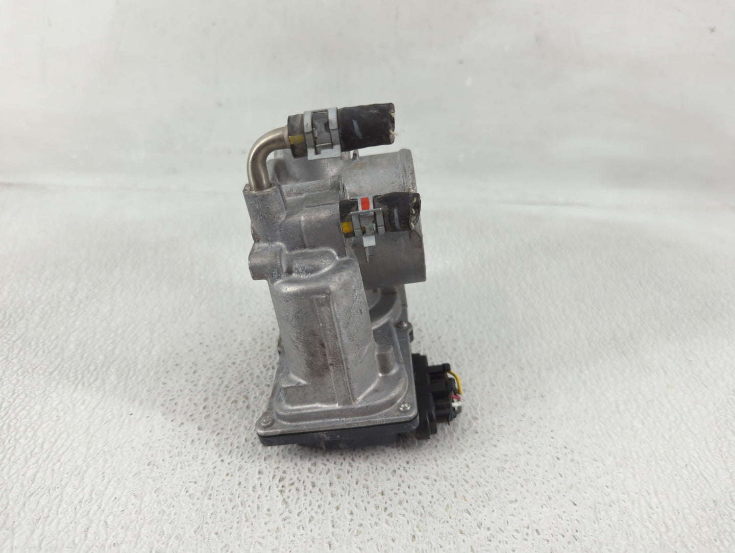 2012-2017 Toyota Camry Throttle Body P/N:22030-36020 Fits Fits 2012 2013 2014 2015 2016 2017 2018 2019 2020 2021 OEM Used Au