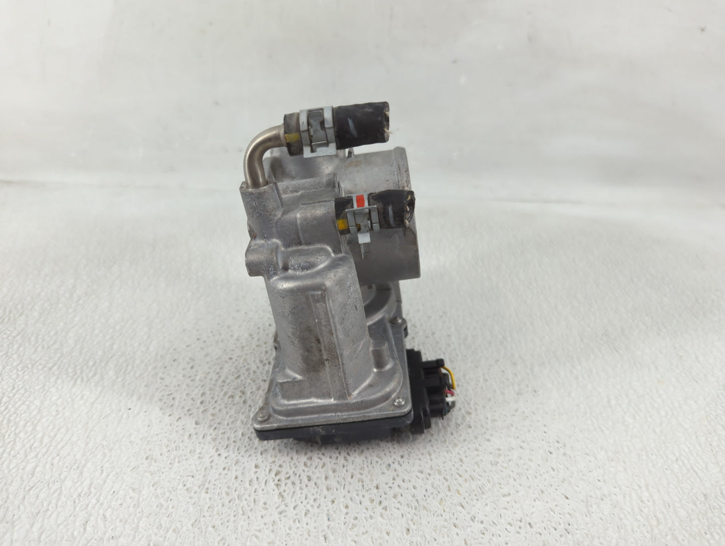 2012-2017 Toyota Camry Throttle Body P/N:22030-36020 Fits Fits 2012 2013 2014 2015 2016 2017 2018 2019 2020 2021 OEM Used Au